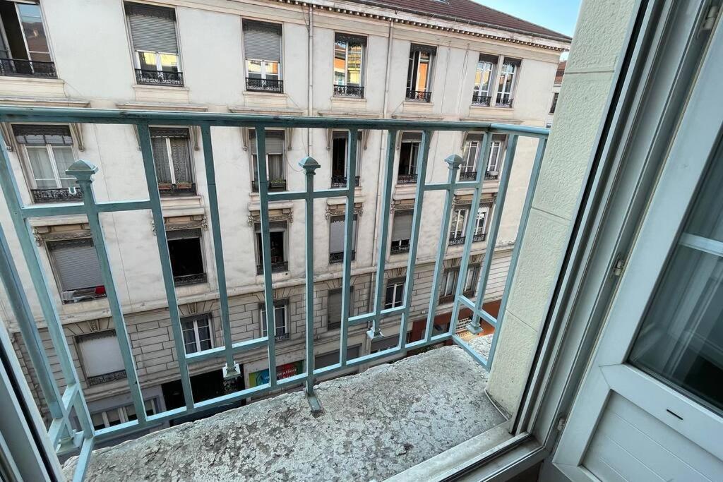 Appartement Renove Proche Du Parc De La Tete D'Or Villeurbanne Exterior photo